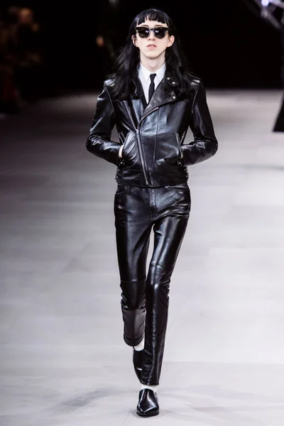Look 62
